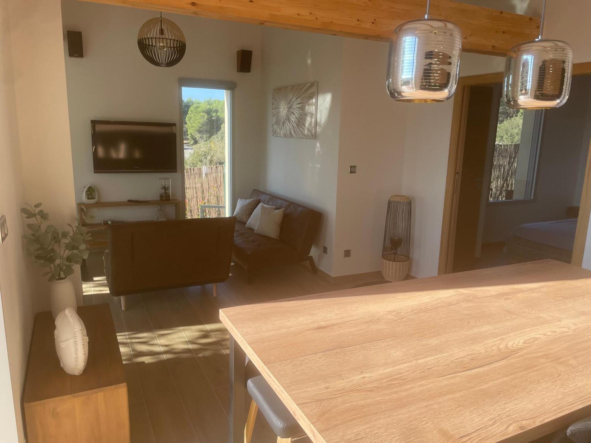 Logement Avec Jacuzzi Joucas Exterior photo