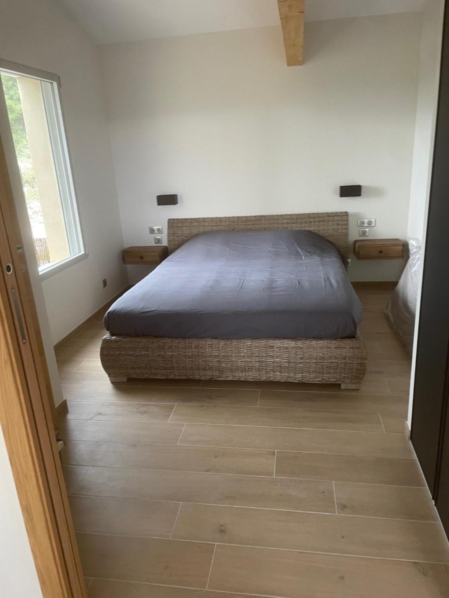Logement Avec Jacuzzi Joucas Exterior photo